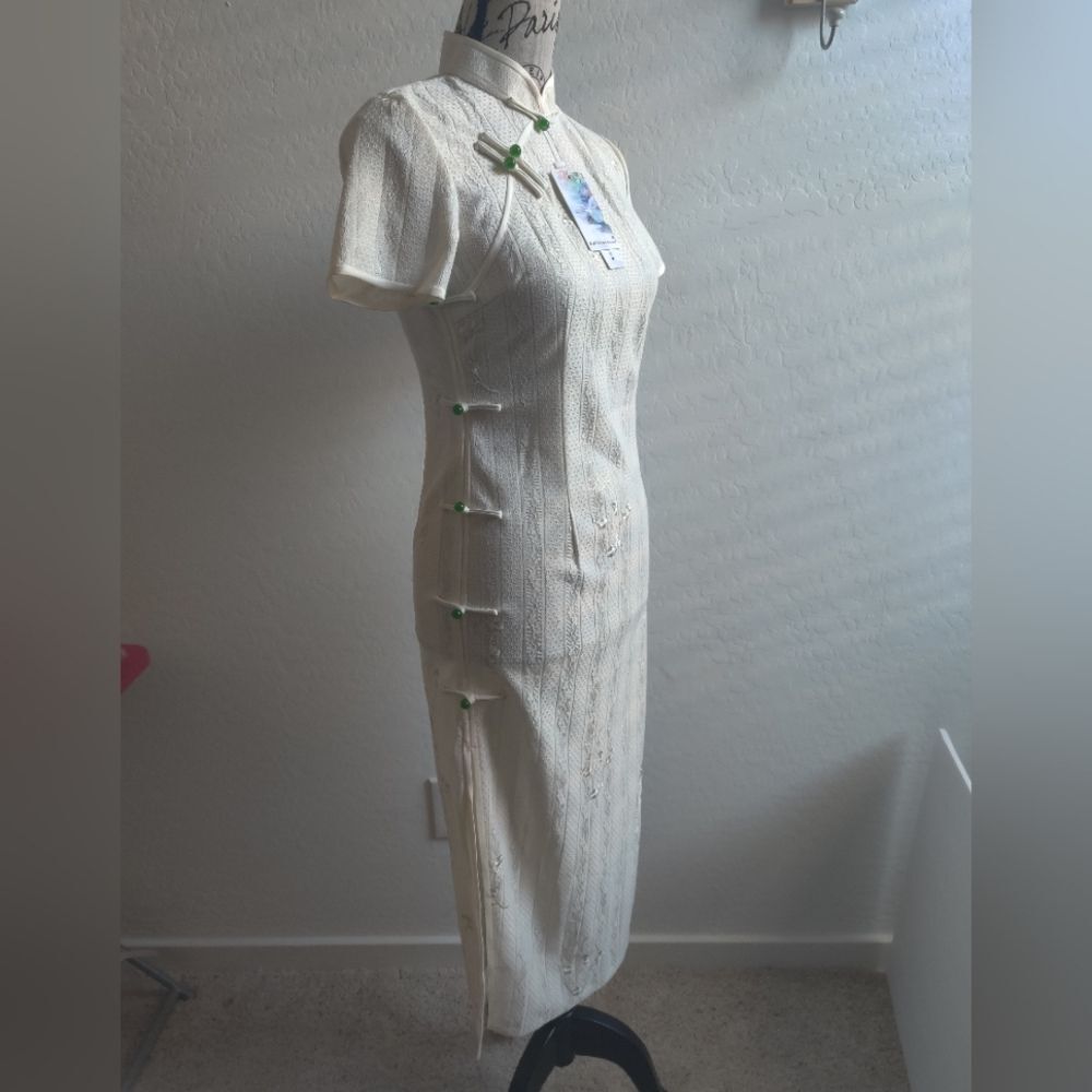 🆕 Ivory Formal Qi Pao Long Formal maxi Dress floral Embroidery wedding_Medium